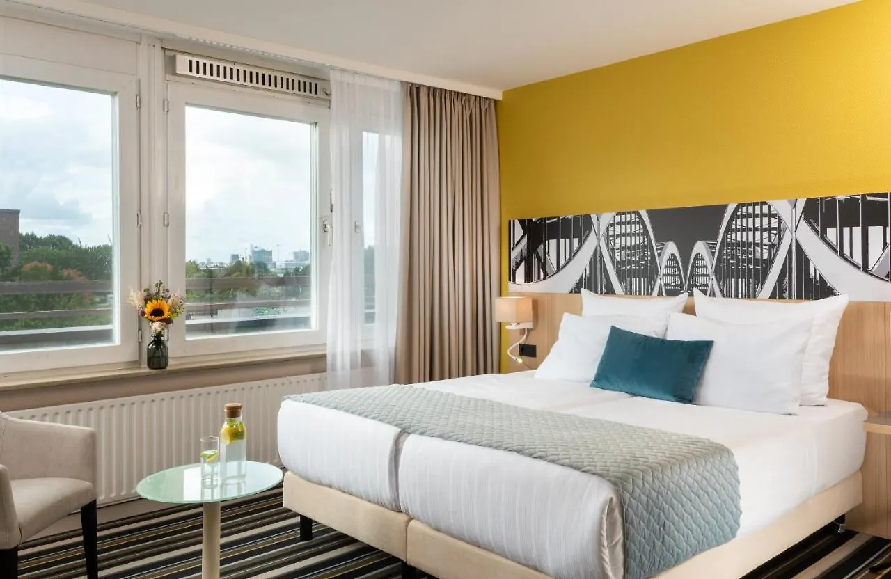 Leonardo Hotel Hamburg Elbbruecken contacts