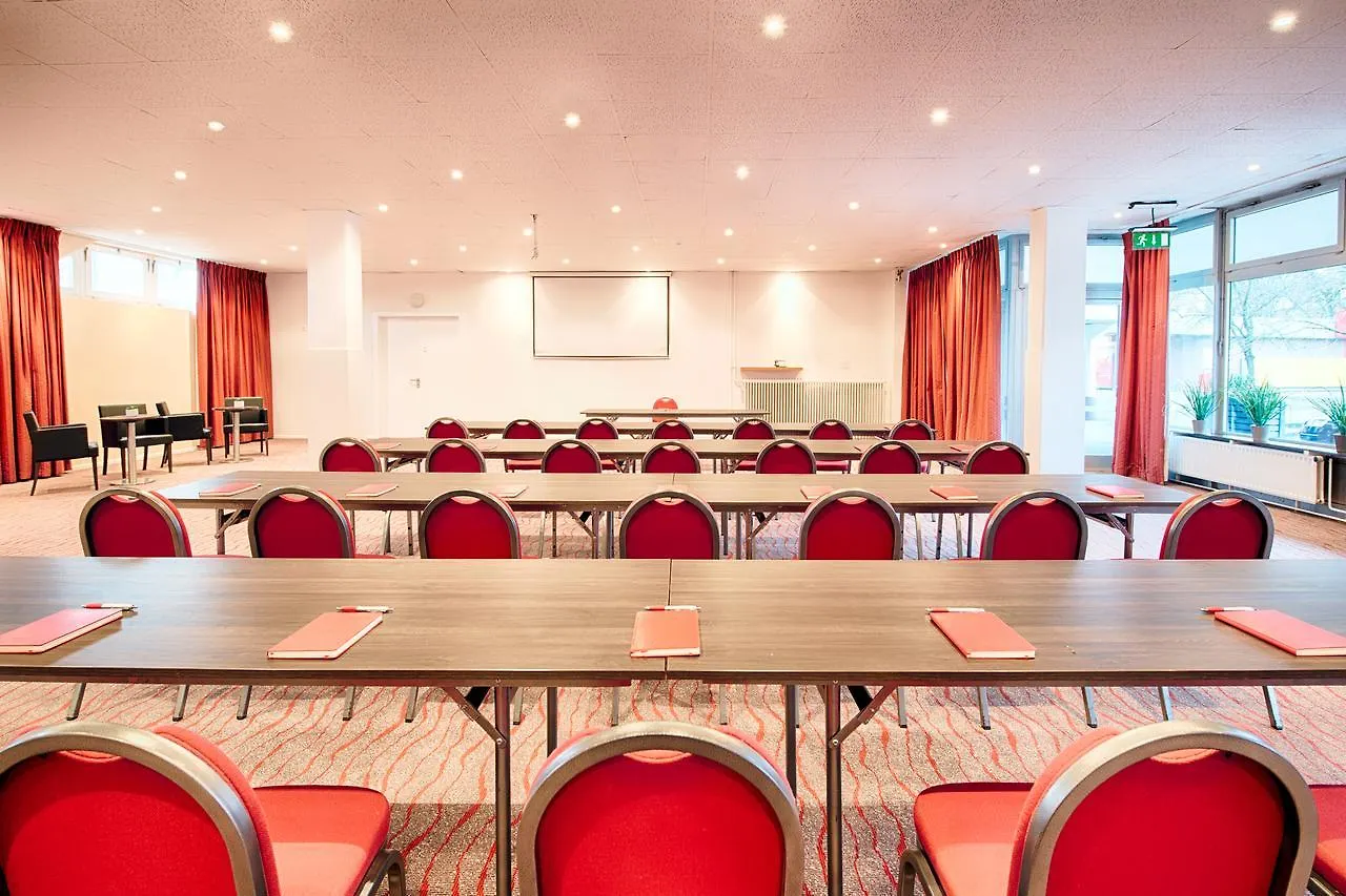 Leonardo Hotel Hamburg Elbbruecken 4*,